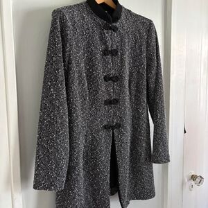 VINTAGE Women's Black and Grey frog button closure long sleeve jacket